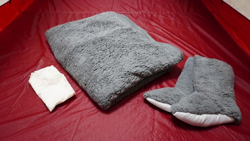 REIN(レイン)のシープボア毛布をレビュー ～ やっぱり冬はボアがいい 